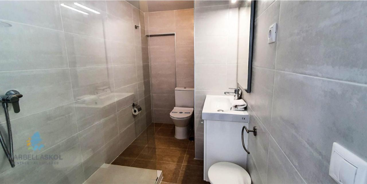 Skol 701. One Bedroom Duplex With Exceptional Sea Views. Марбеля Екстериор снимка